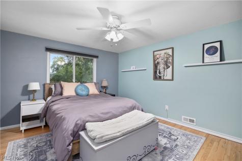 24231 Fairlawn Drive North Olmsted OH 44070