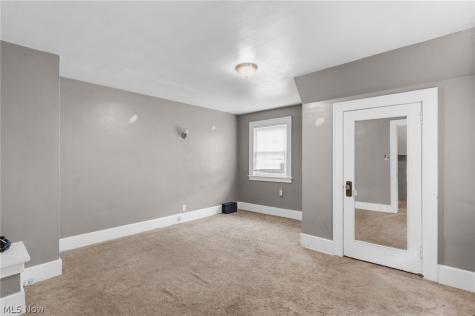 272 Outlook Avenue Youngstown OH 44504
