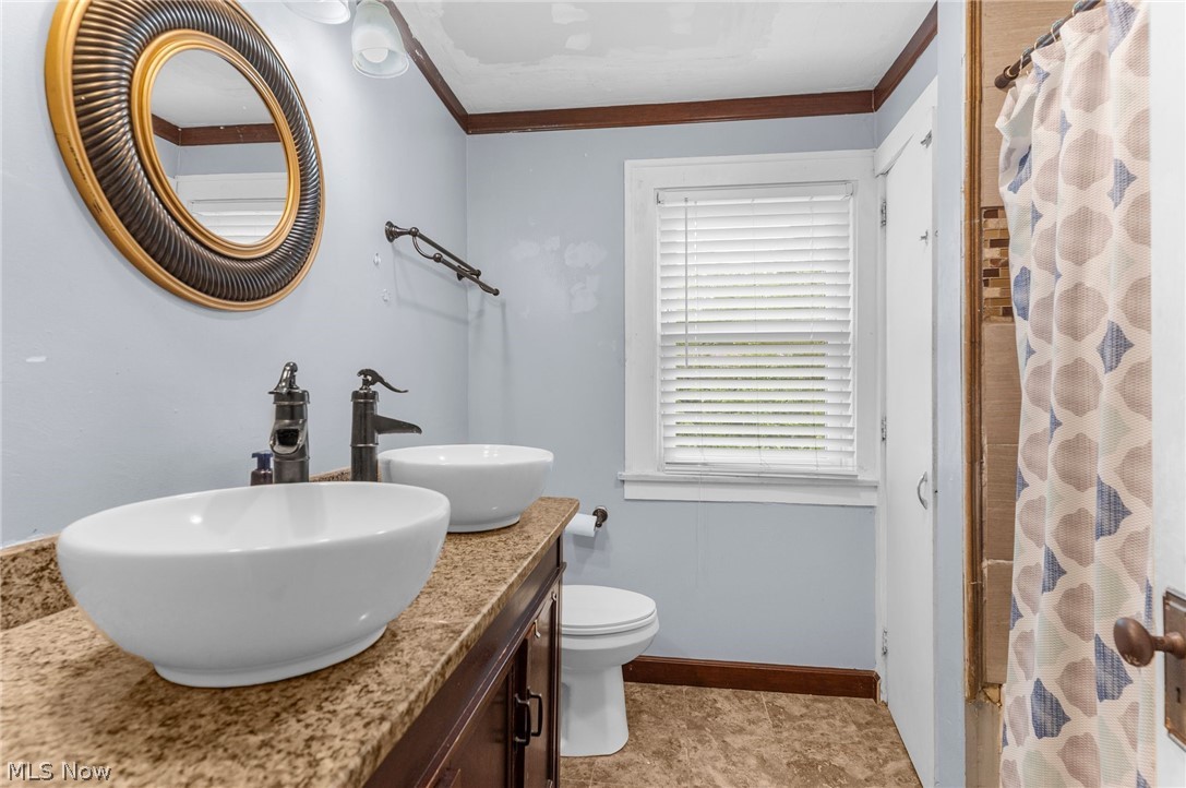 272 Outlook Avenue Youngstown OH 44504