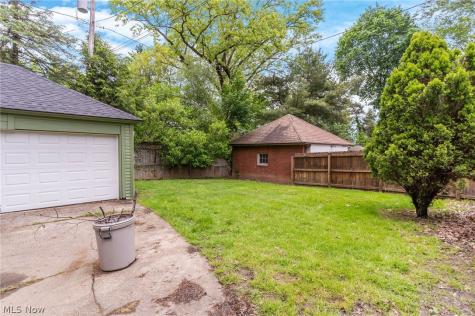 272 Outlook Avenue Youngstown OH 44504