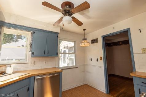 3888 W 227th Street Fairview Park OH 44126