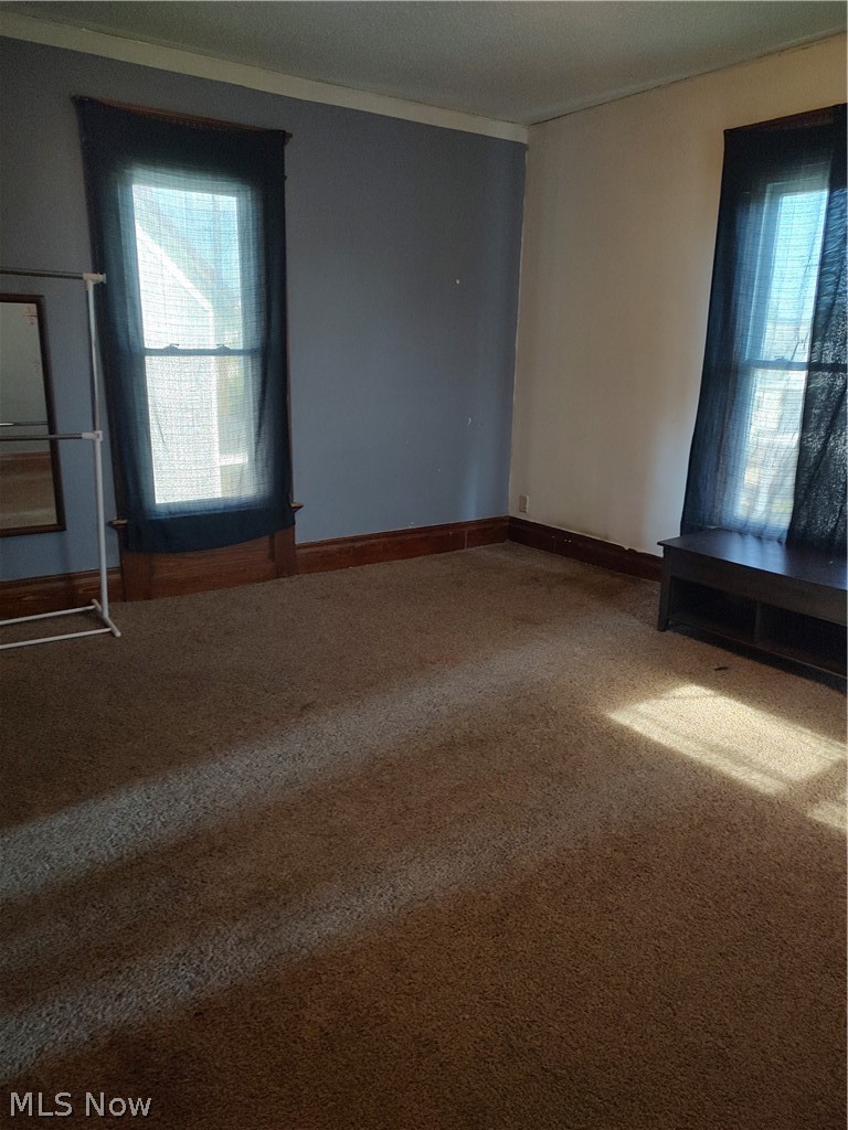 160 Neighbor Street Newcomerstown OH 43832