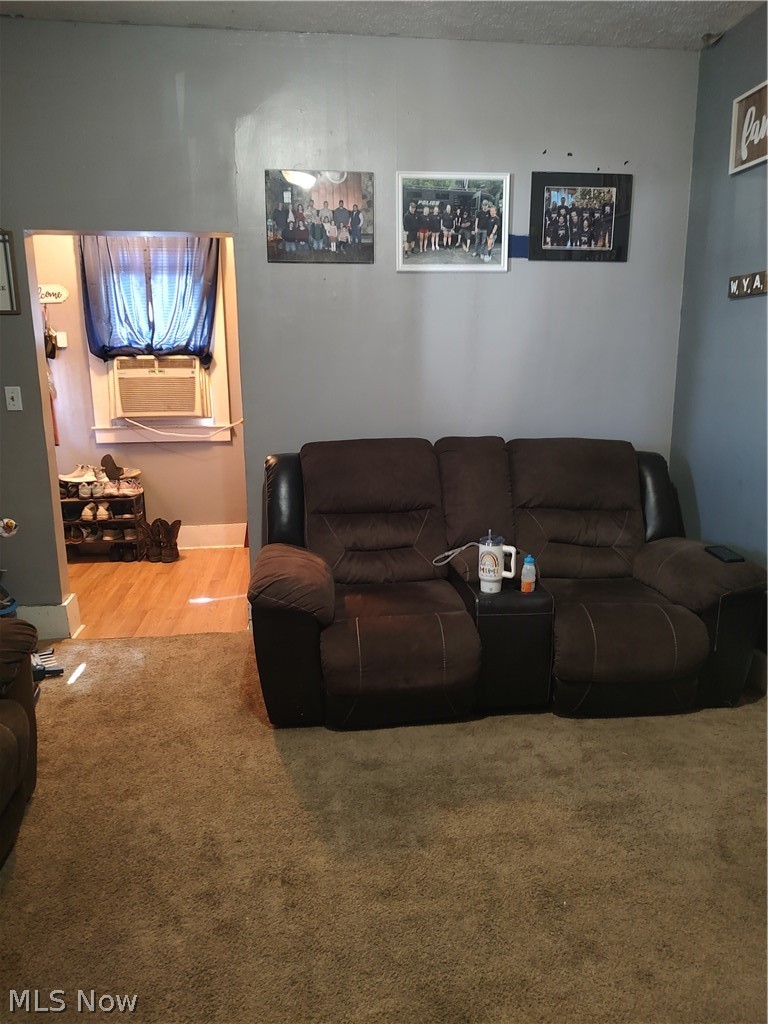 160 Neighbor Street Newcomerstown OH 43832