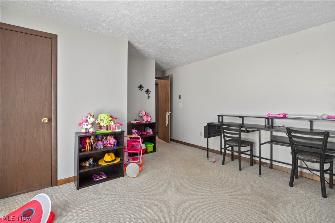 2565 Abbe Road Sheffield Village OH 44054