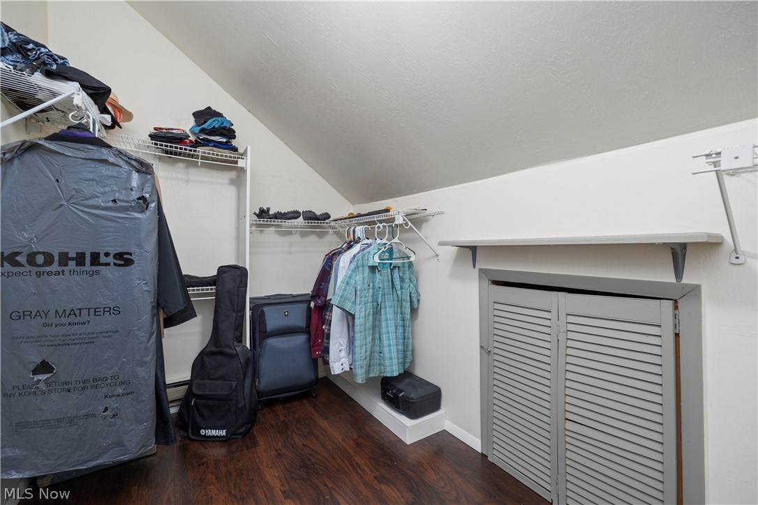 2565 Abbe Road Sheffield Village OH 44054
