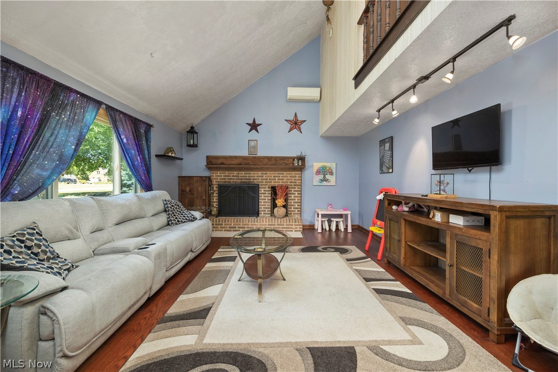 2565 Abbe Road Sheffield Village OH 44054