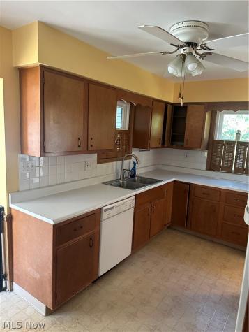 694 Mckinley Avenue Bedford OH 44146