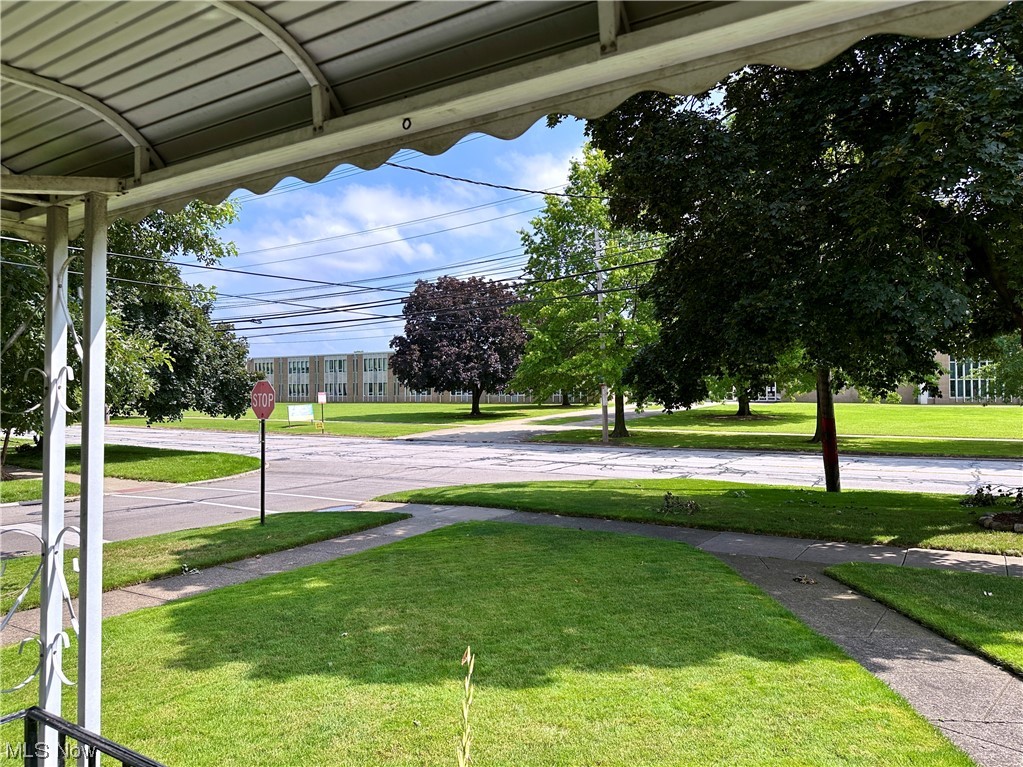 19102 Puritas Avenue Cleveland OH 44135