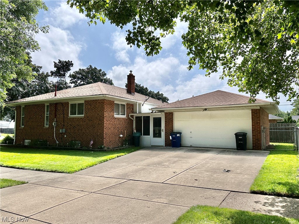 19102 Puritas Avenue Cleveland OH 44135