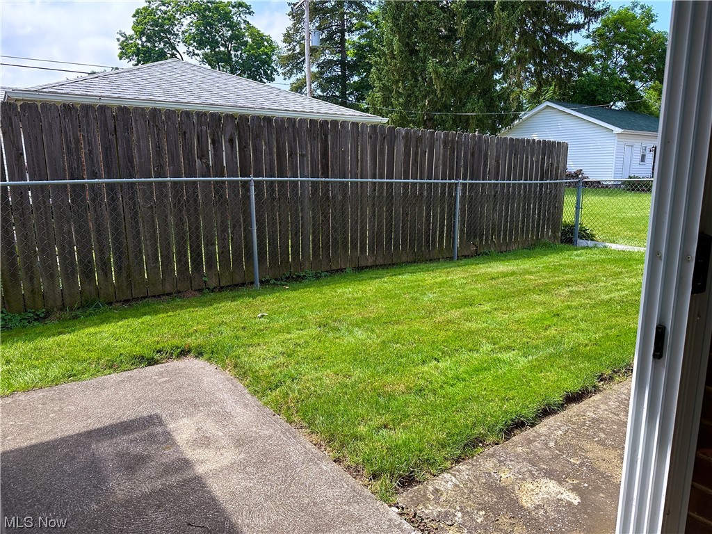 19102 Puritas Avenue Cleveland OH 44135