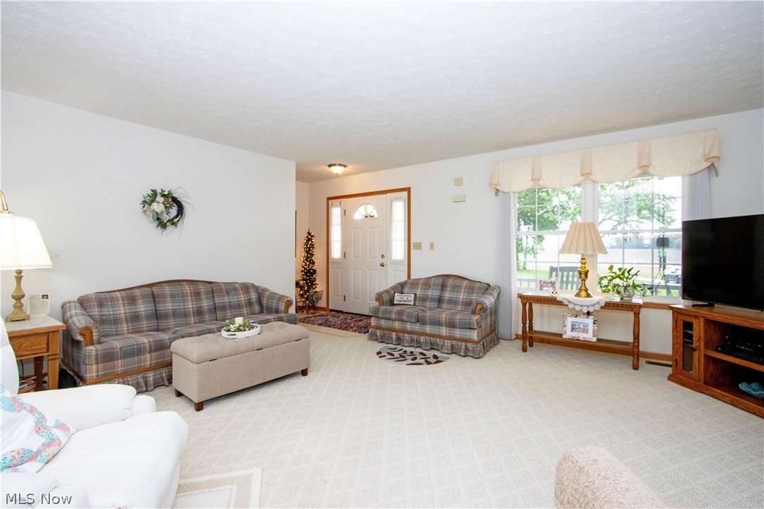 17361 Back Massillon Road North Lawrence OH 44666