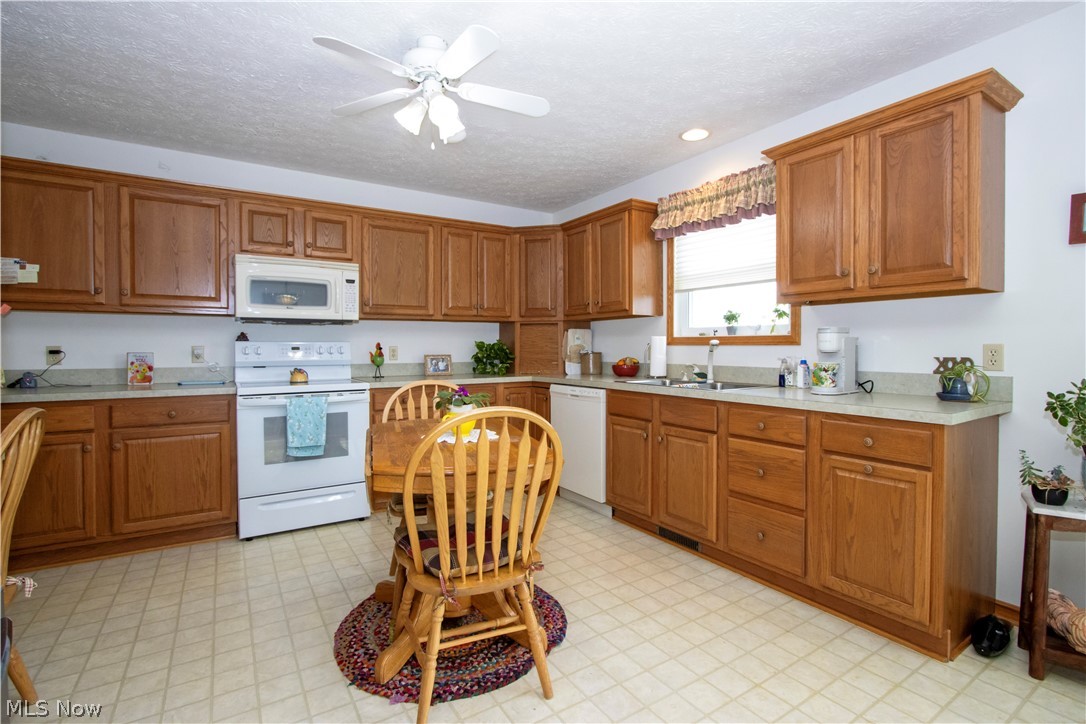 17361 Back Massillon Road North Lawrence OH 44666