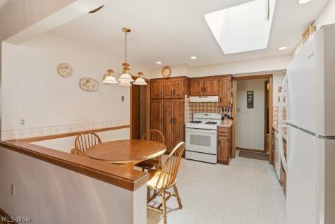 6503 Regency Drive Parma OH 44129