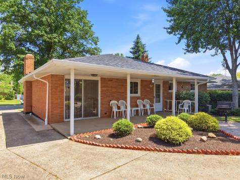 6503 Regency Drive Parma OH 44129