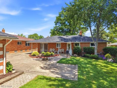 6503 Regency Drive Parma OH 44129