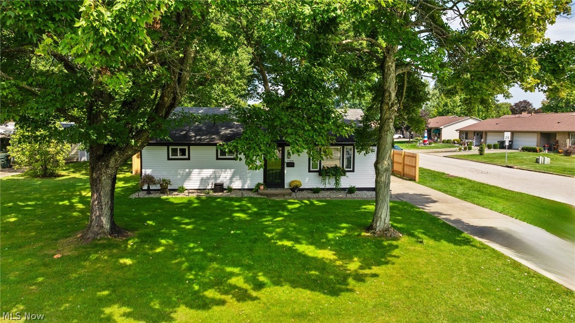 1584 Ridgewood Drive Salem OH 44460
