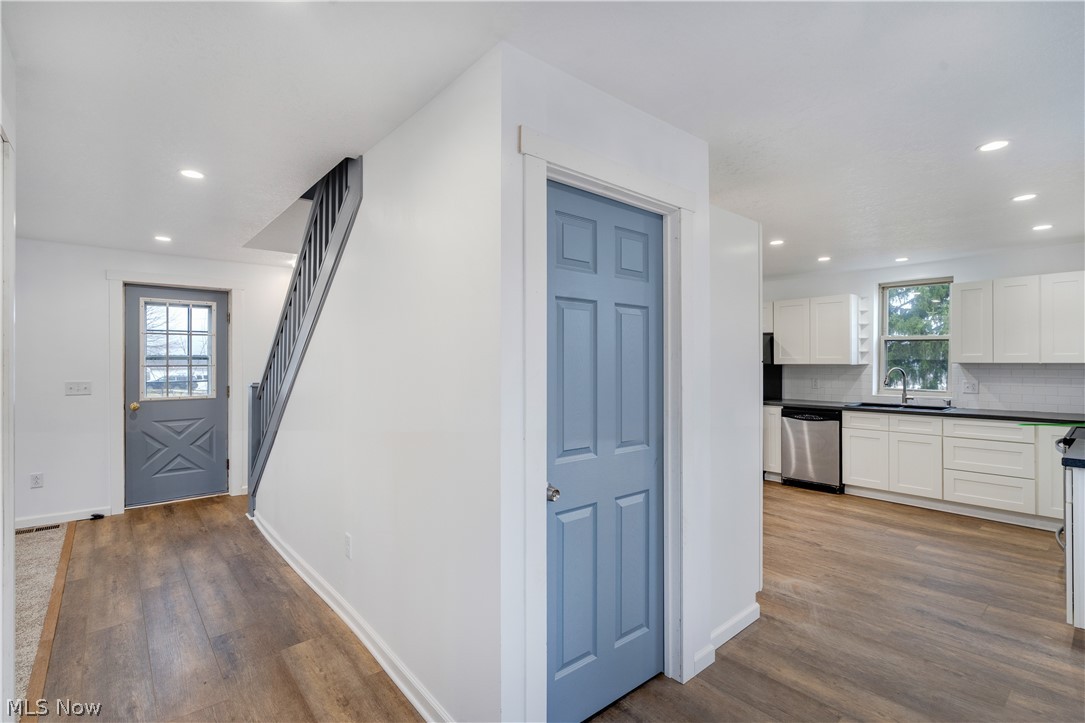 208 State Route 14 North Benton OH 44449