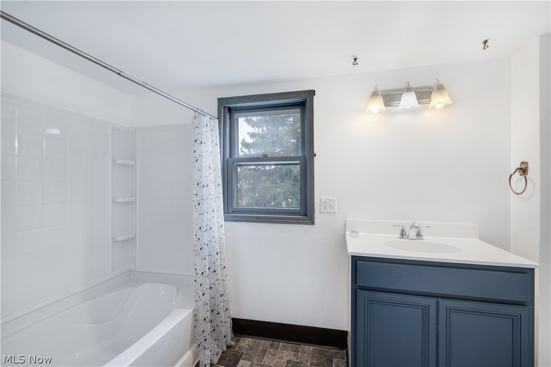208 State Route 14 North Benton OH 44449