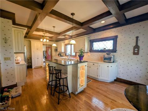 7394 Hart Street Mentor OH 44060