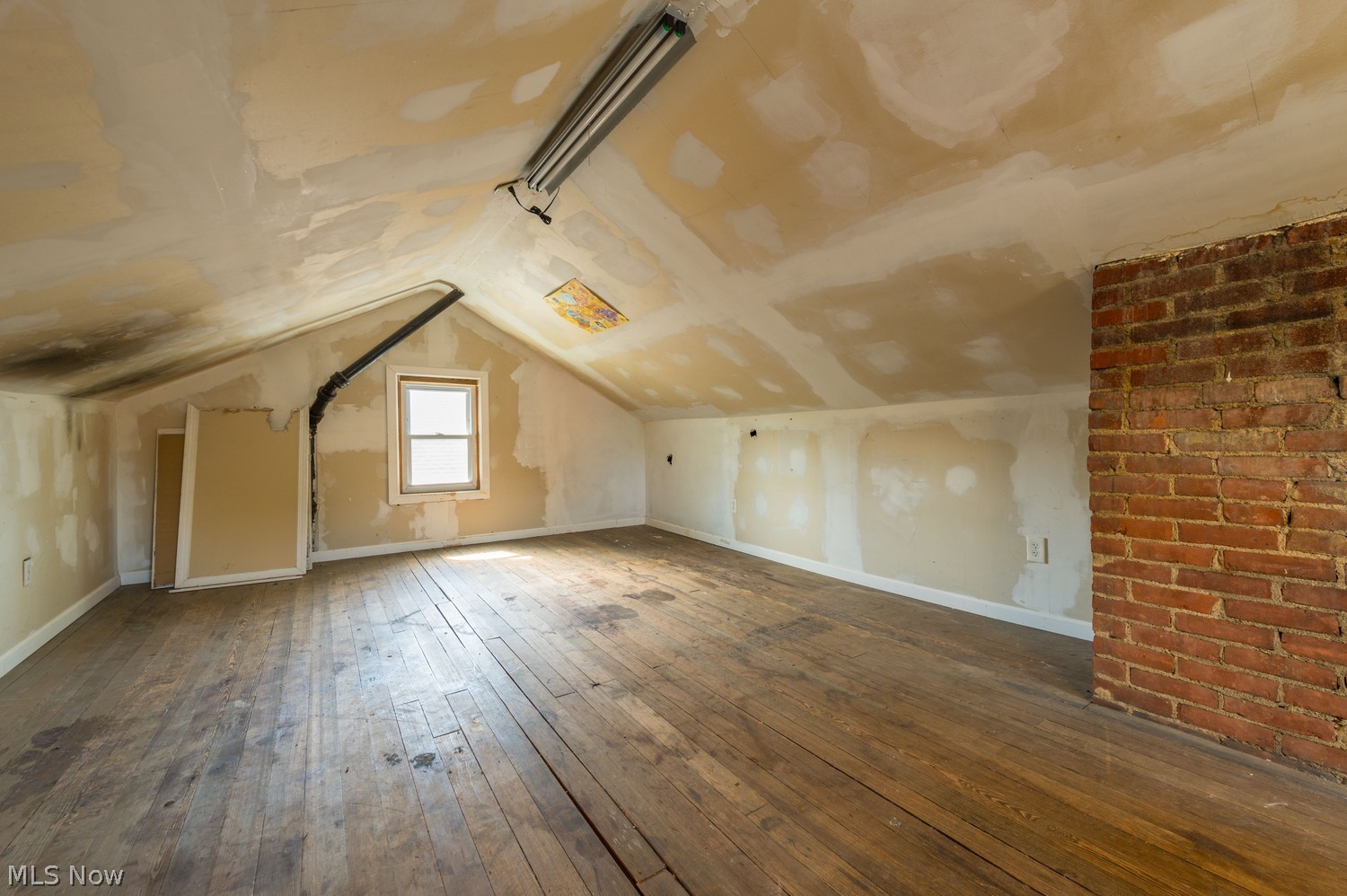 1592 Northland Avenue Lakewood OH 44107
