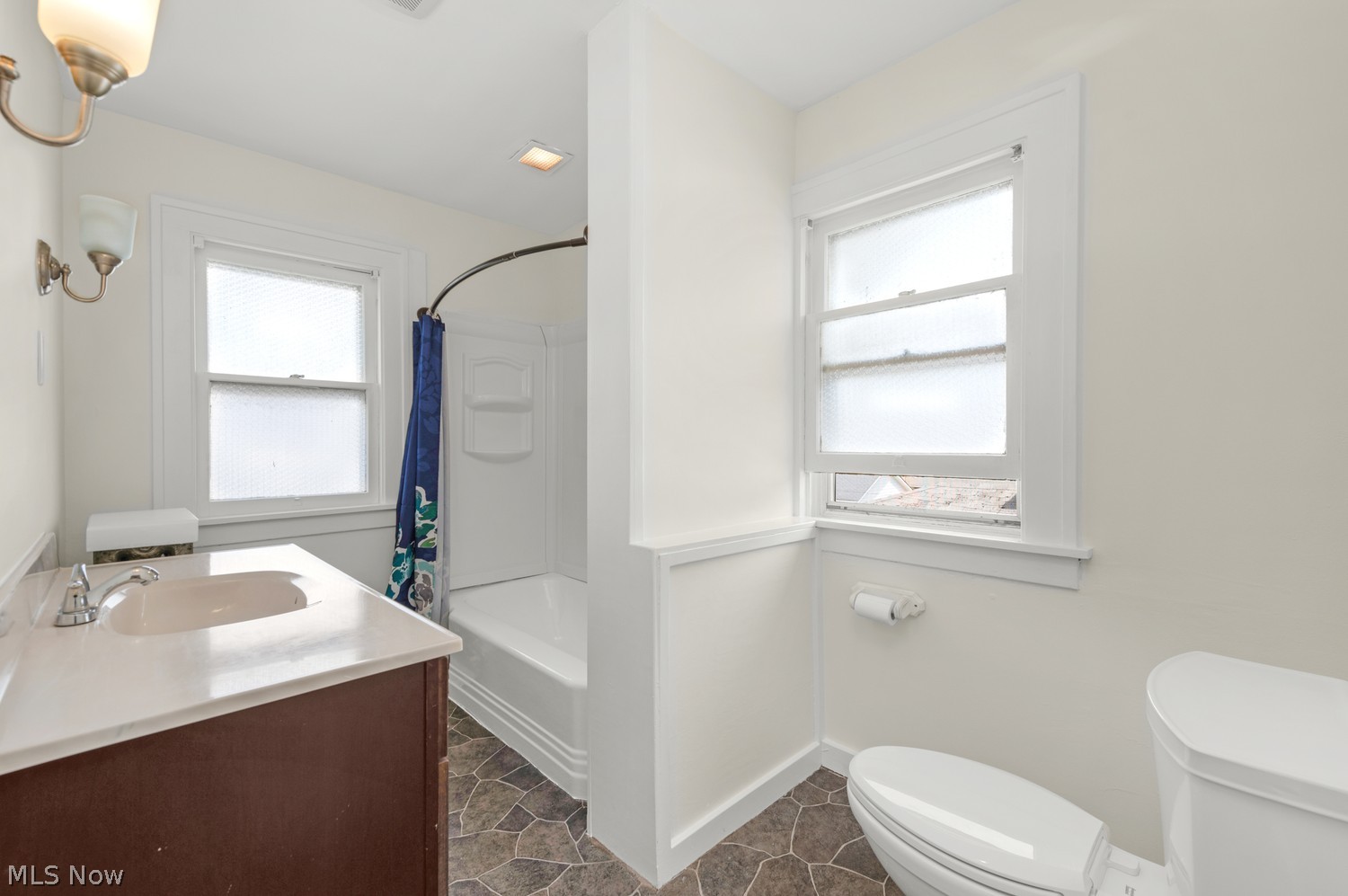 1592 Northland Avenue Lakewood OH 44107