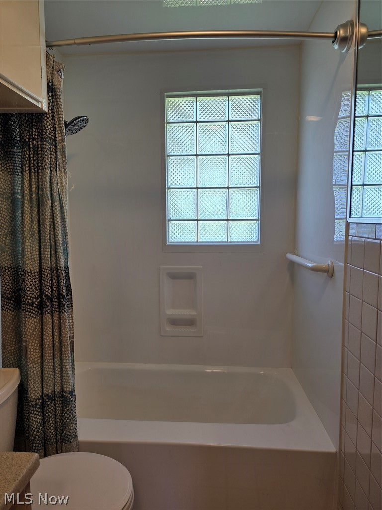2559 Wilson Sharpsville Road Cortland OH 44410