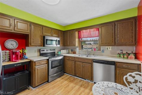 8448 State Route 43 Streetsboro OH 44241