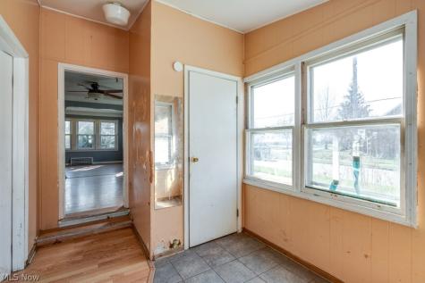 860 E 232nd Street Euclid OH 44123