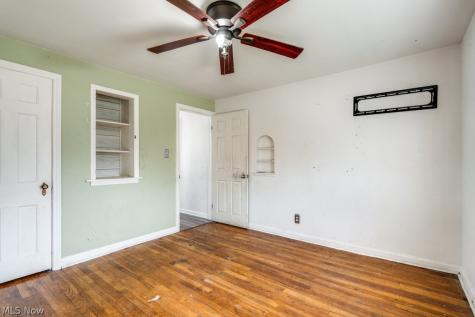 860 E 232nd Street Euclid OH 44123