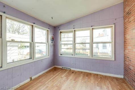 860 E 232nd Street Euclid OH 44123