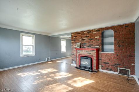 860 E 232nd Street Euclid OH 44123