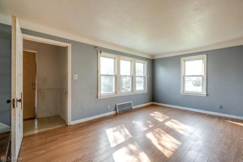 860 E 232nd Street Euclid OH 44123
