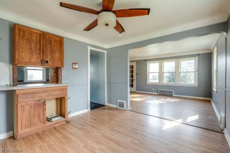 860 E 232nd Street Euclid OH 44123