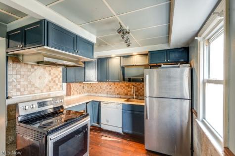 860 E 232nd Street Euclid OH 44123