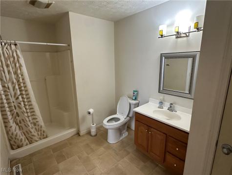 19520 Shelton Drive Cleveland OH 44110