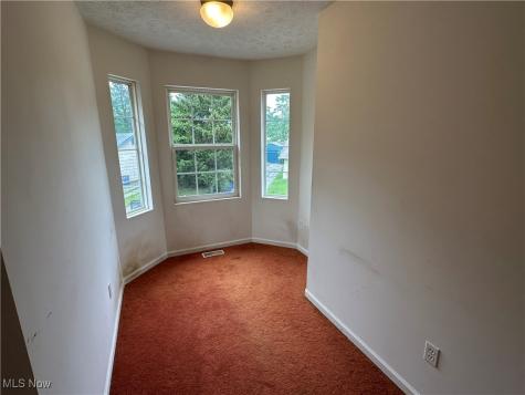 19520 Shelton Drive Cleveland OH 44110