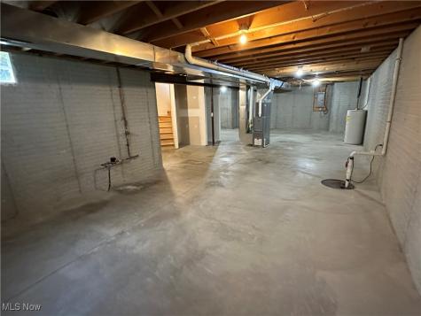 19520 Shelton Drive Cleveland OH 44110