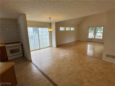 19520 Shelton Drive Cleveland OH 44110