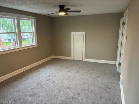 18 Youtz Avenue Akron OH 44301