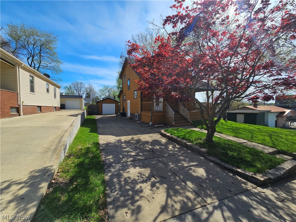 18 Youtz Avenue Akron OH 44301