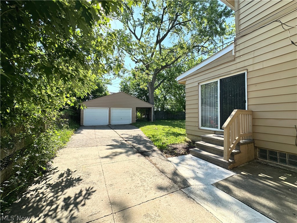 3709 Chelton Road Shaker Heights OH 44120