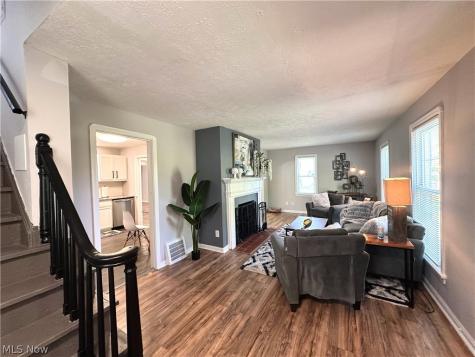 3709 Chelton Road Shaker Heights OH 44120