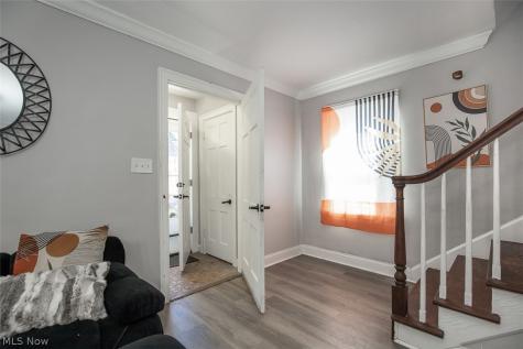 982 Roanoke Road Cleveland Heights OH 44121