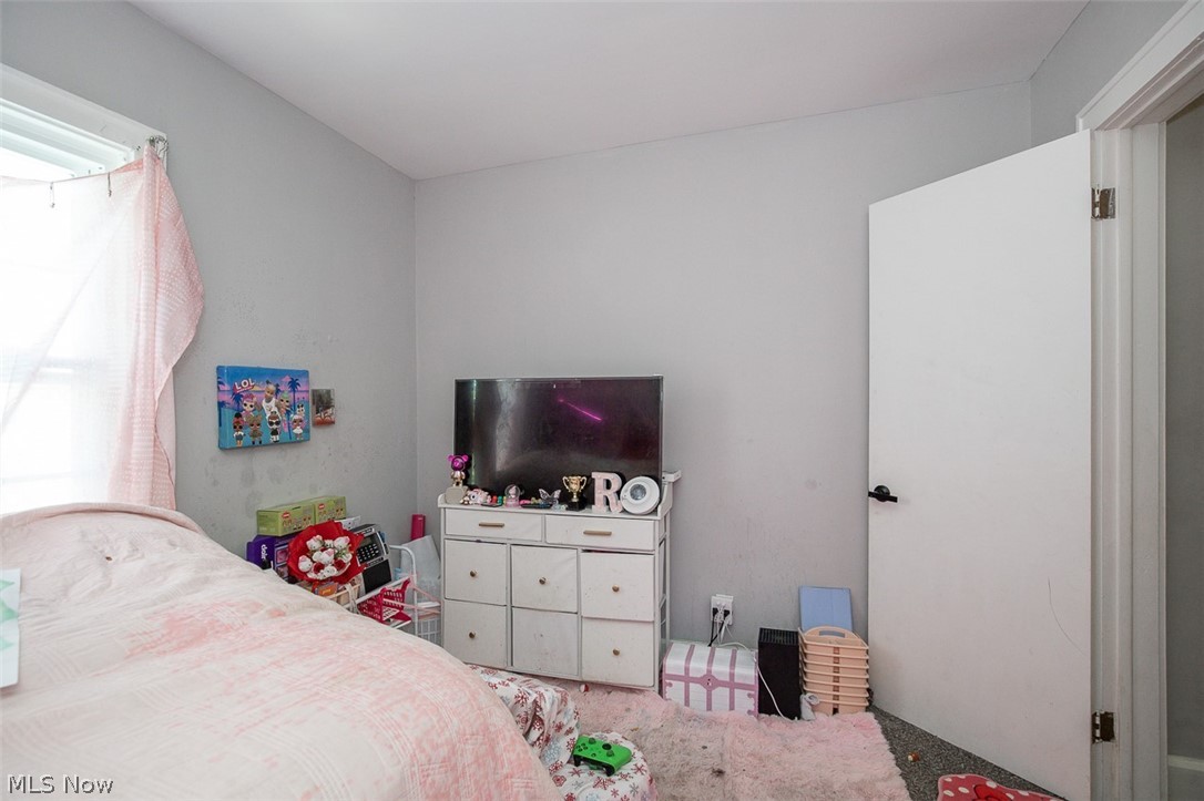 982 Roanoke Road Cleveland Heights OH 44121