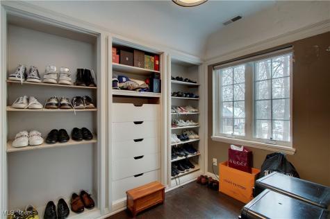 3125 Van Aken Boulevard Shaker Heights OH 44120