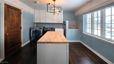 3125 Van Aken Boulevard Shaker Heights OH 44120