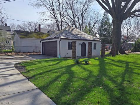3125 Van Aken Boulevard Shaker Heights OH 44120