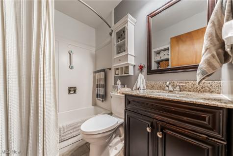 6287 Highland Road Cleveland OH 44143