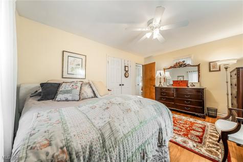 6287 Highland Road Cleveland OH 44143