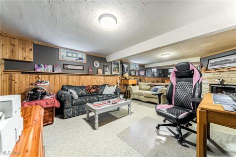 6287 Highland Road Cleveland OH 44143